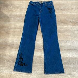 Bestow by California jeans. Size 12 in excellent condition.
